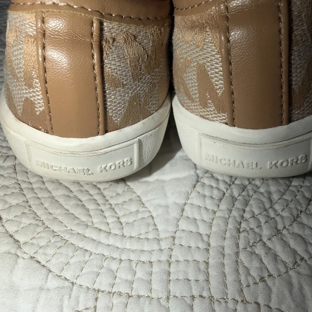 Michael Kors Toddler Girl Shoes Size 9  Slip On Loafer Flats Tan MK Logo